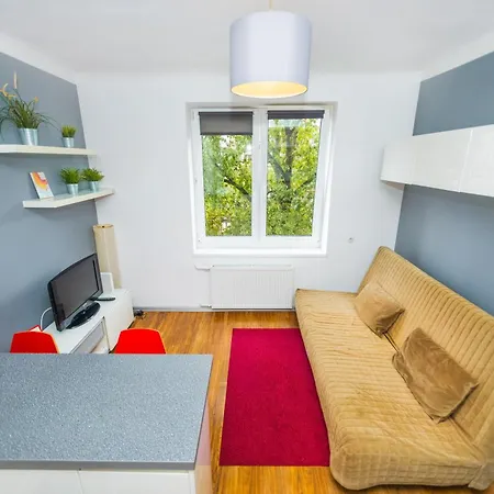 Apartamento Cozy Next To The Metro And Center Varsovia