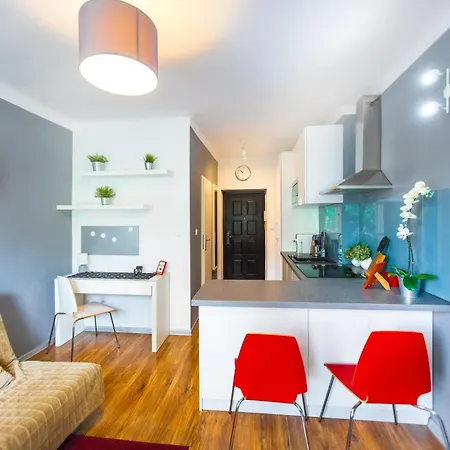 Cozy Next To The Metro And Center