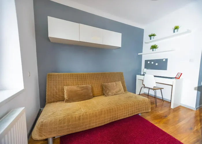 Cozy Next To The Metro And Center Warszawa